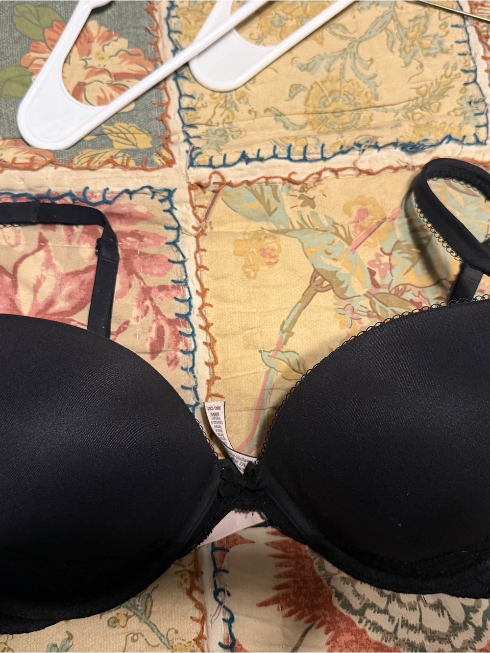 Victoria's Secret Black Moulded Push-Up Bra with Lace Trim